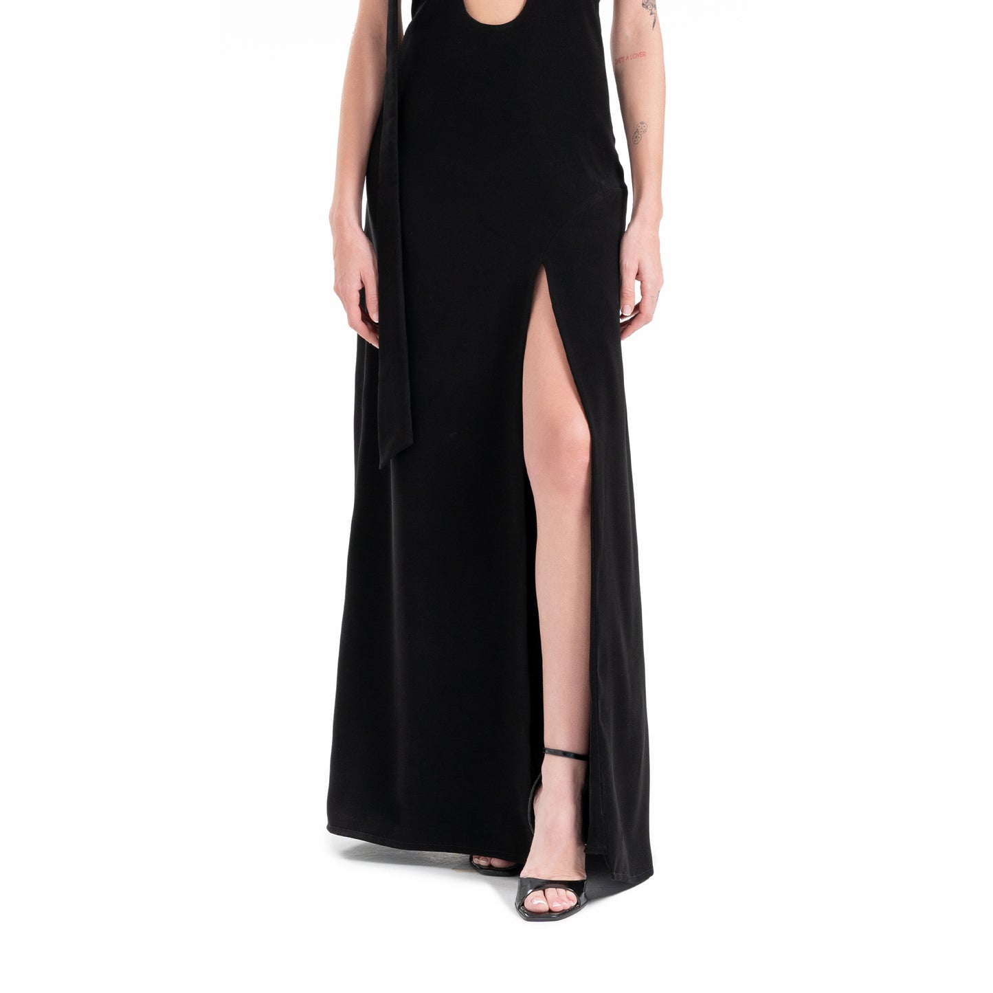 Hema in Black